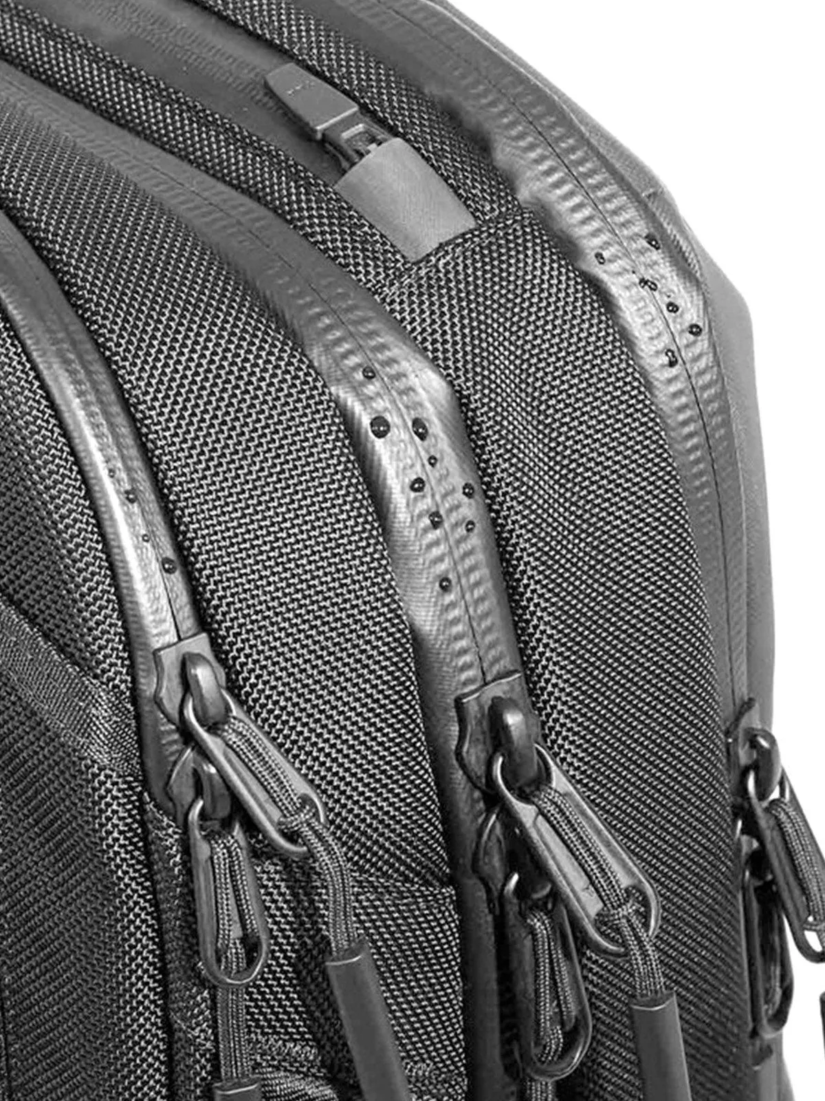 AER Tech Pack 2 Black