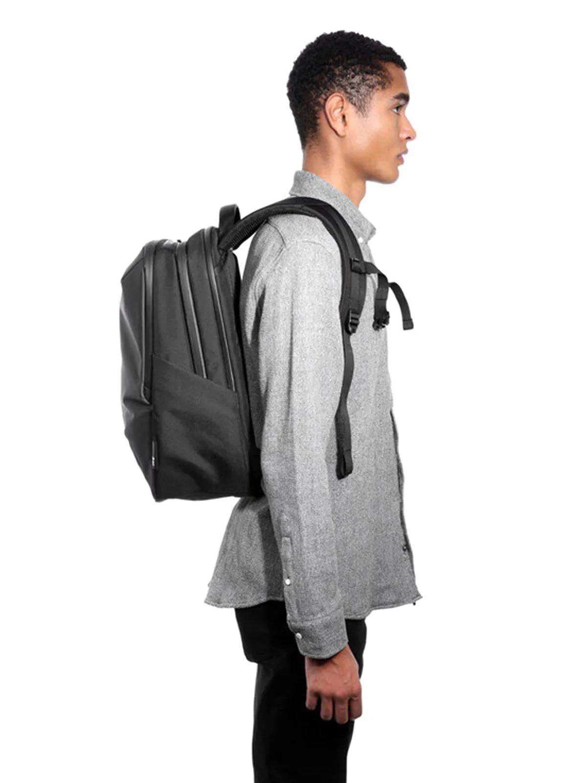 AER Tech Pack 2 Black