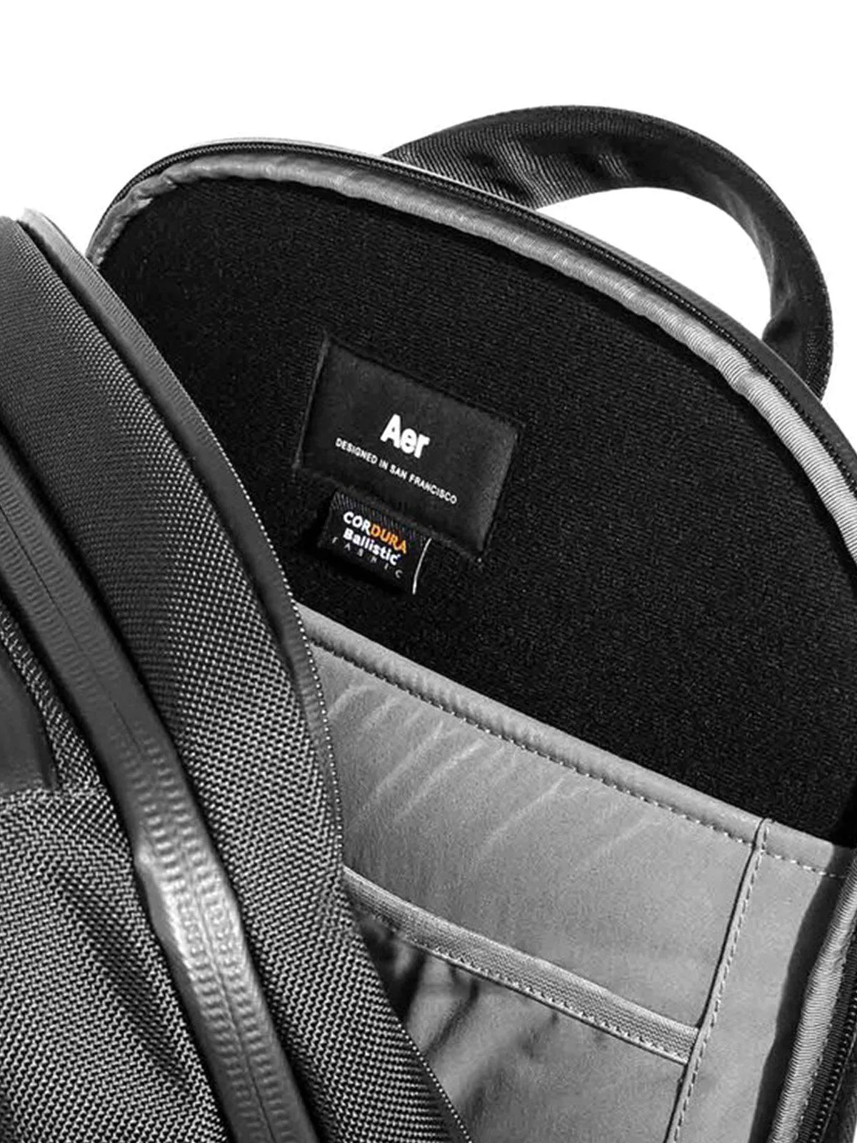 AER Tech Pack 2 Black
